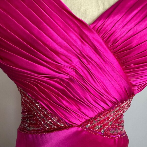 Vintage Y2K Jovani Fuchsia Silk Beaded Backless Cocktail Dress Size‎ 2 MobWife - Picture 7 of 16